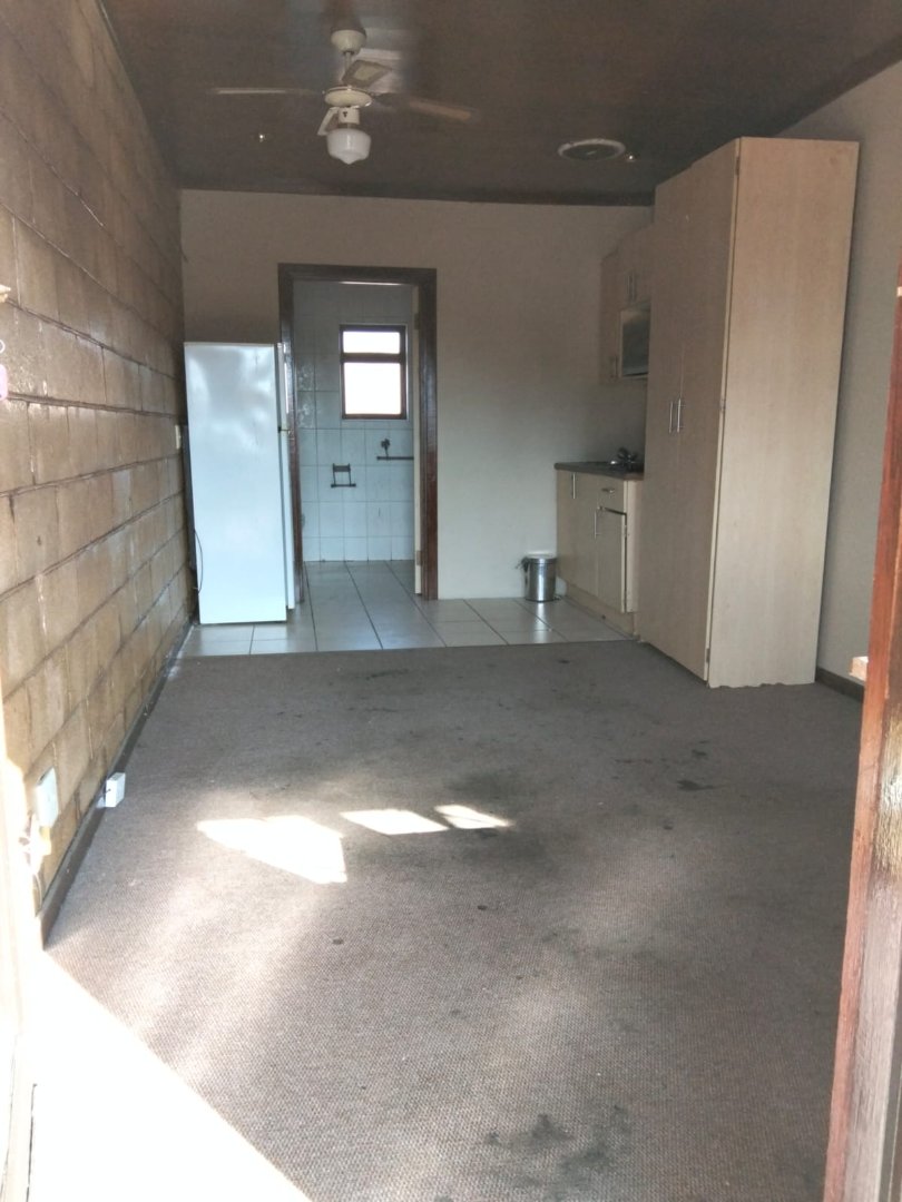 1 Bedroom Property for Sale in Brandwag Free State